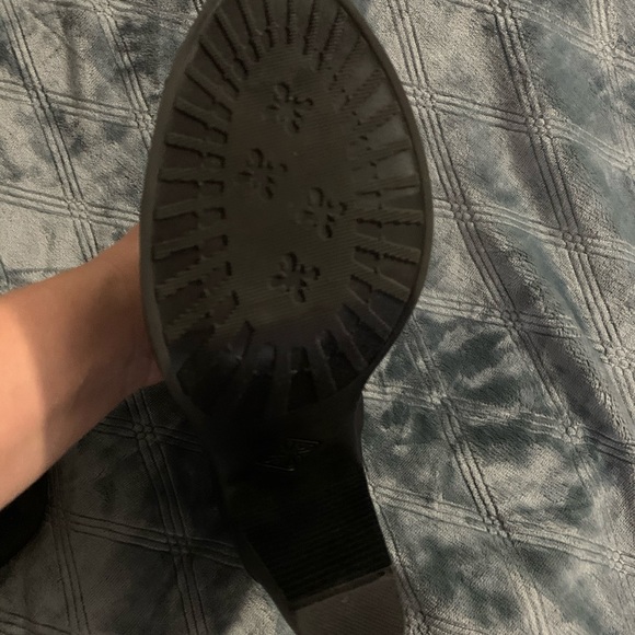 Simply Vera Vera Wang Booties - Picture 5 of 5